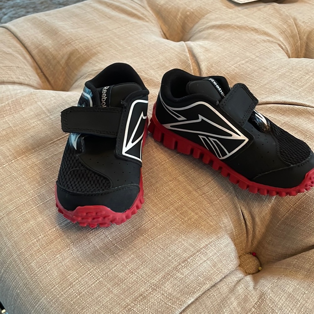 Boys Velcro Reebok Sneakers
